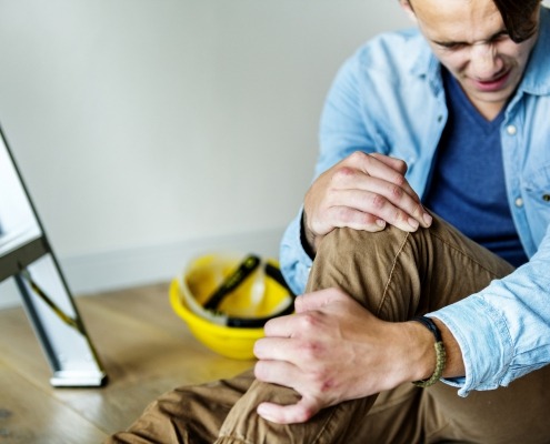 Injured man photo by rawpixel.com on Freepik
