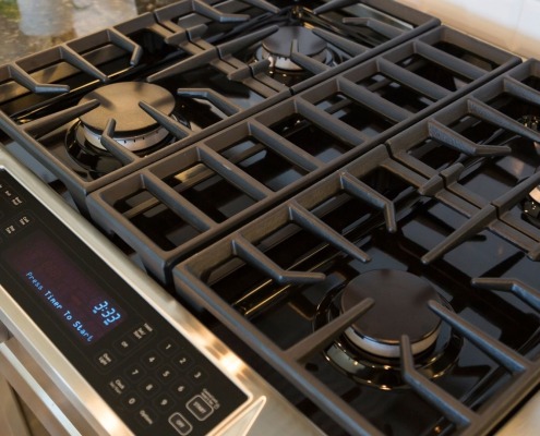 top of empty range in kitchen