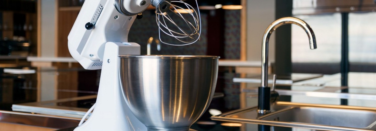 stand mixer on kitchen countertop