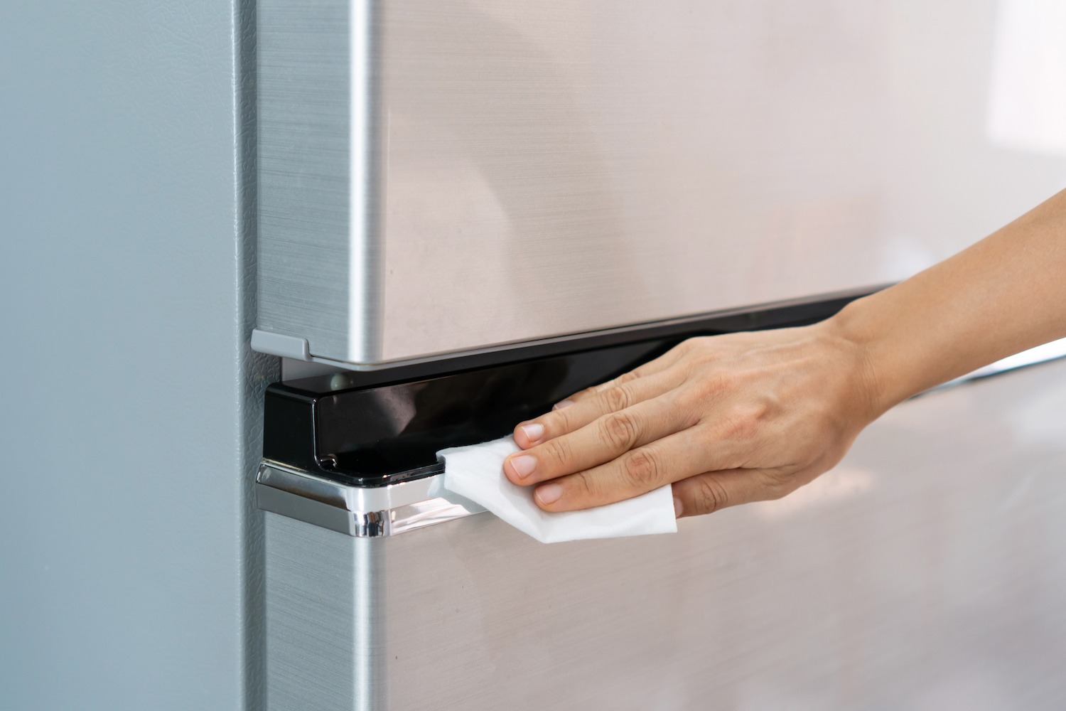 Why Is My Refrigerator Sweating On The Outside? 7 Causes of